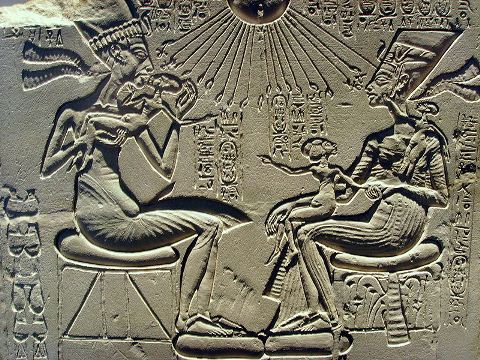 Akhenaten, Nefertiti and children worshipping the Sun god Aten (photo by Gerbil from de.wikipedia)